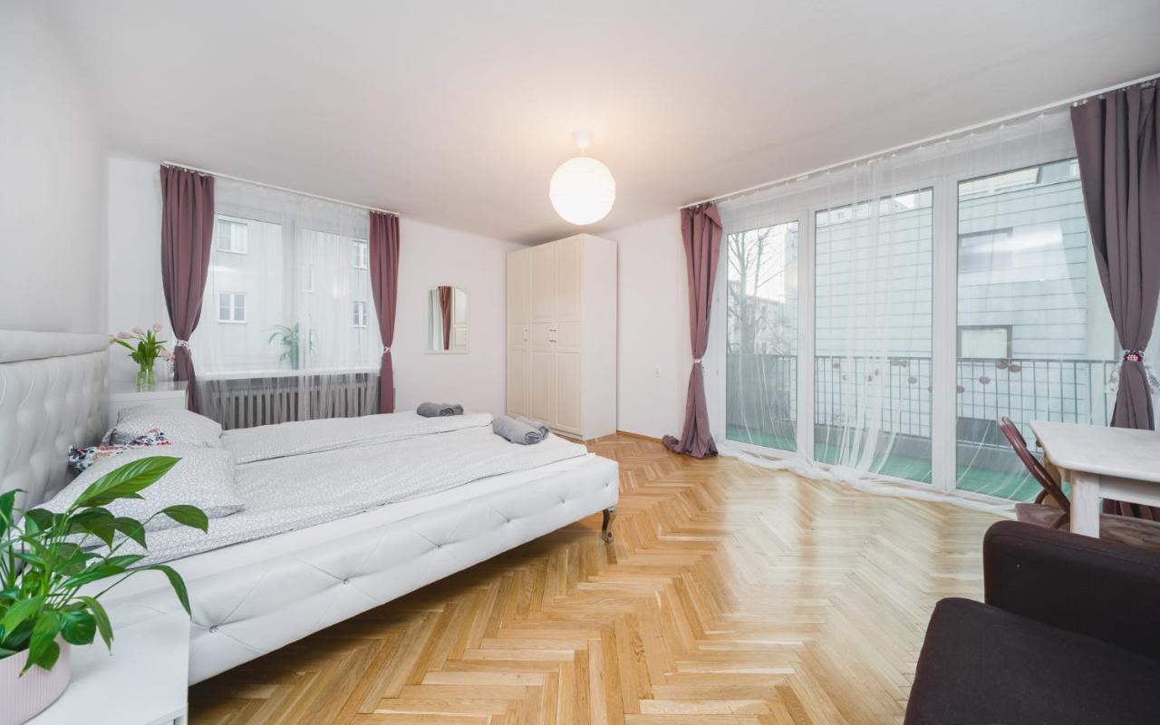 Sunshine Parkside Hideaway - 3 Bedroom - By Upstairs Cracóvia Exterior foto
